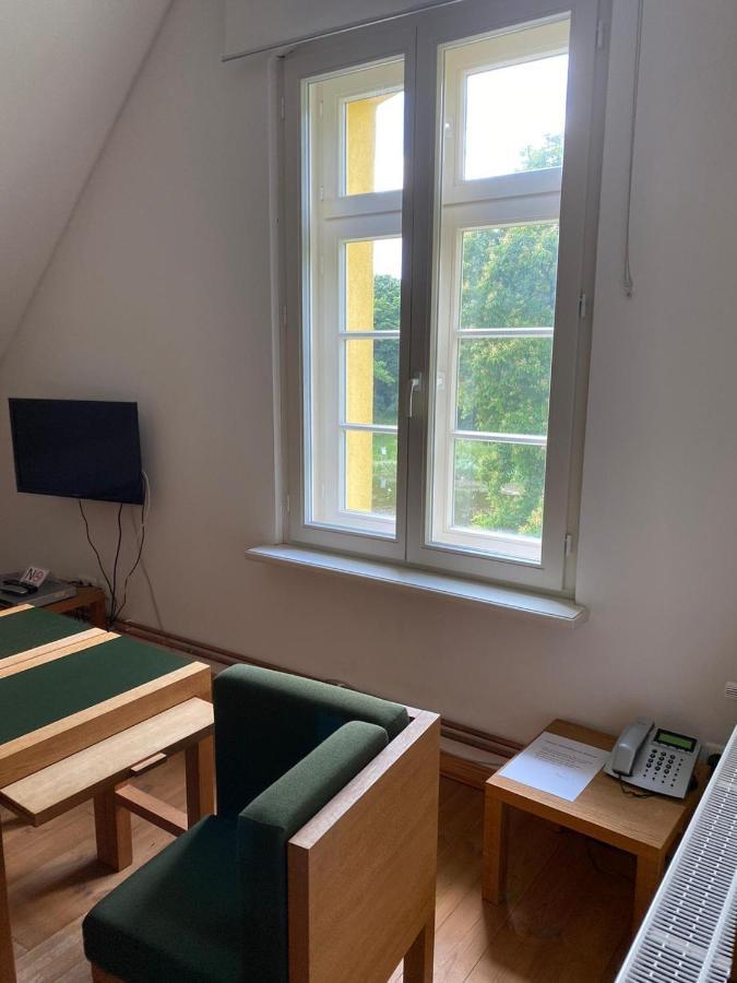 Gutshaus Mit Seeblick - Oekologisch & Nachhaltig Lubow Luaran gambar
